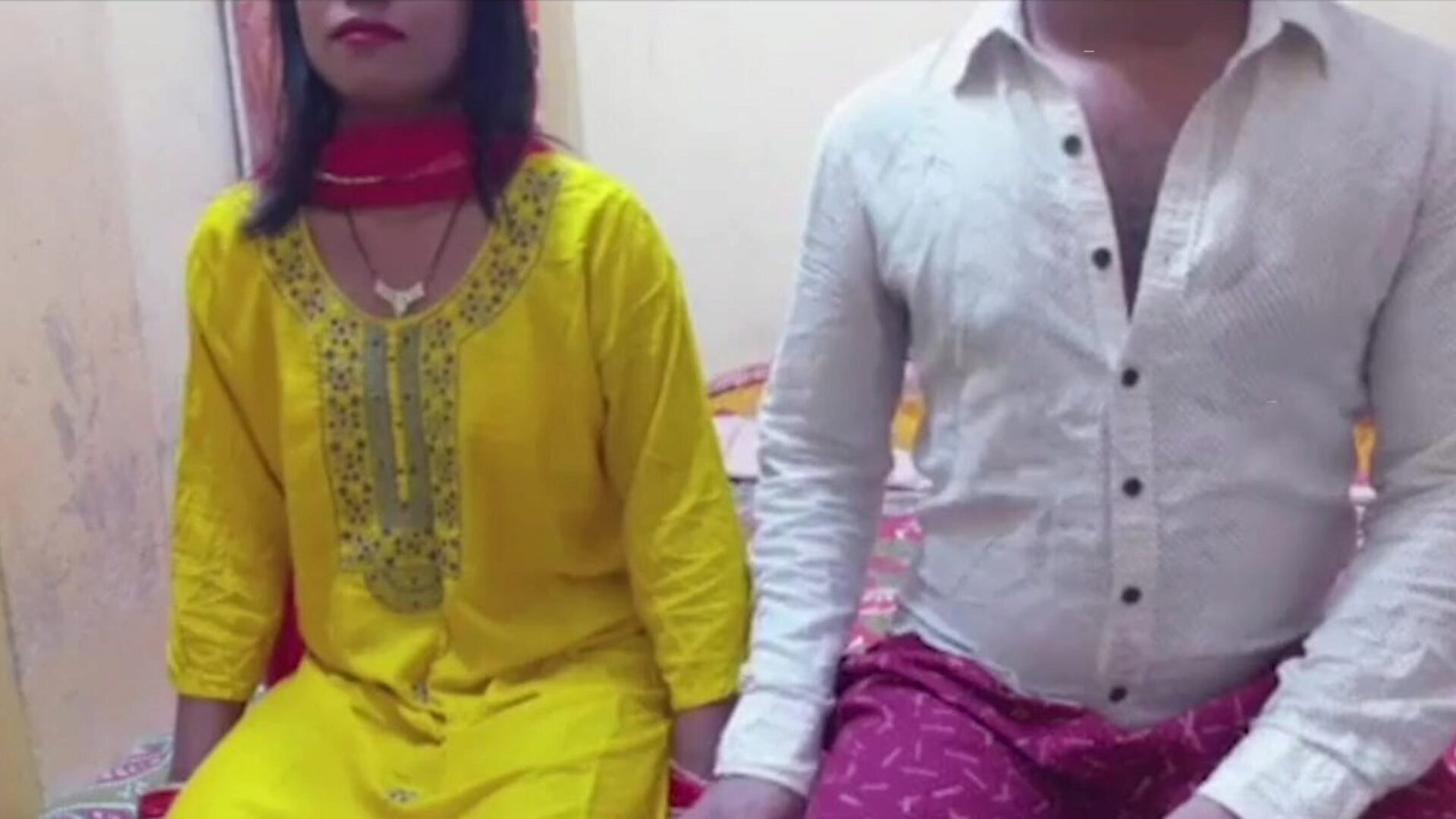 Girl has sexy fuckfest with a ally (Indian) Indian desi hawt hawt girlfriend sex