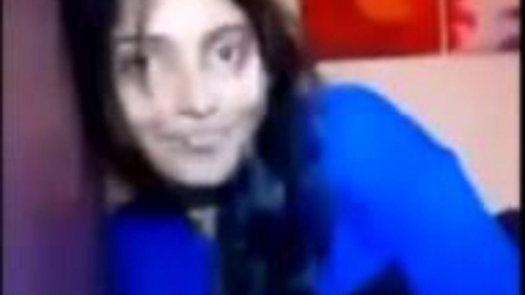 Hot Indian Girlfriend Sucking Big Cock in Homemade Video Watch Hot Indian Girlfriend Sucking Big Cock in Homemade Video episode on xHamster - the ultimate selection of free Youtube Hot & Mature porn tube movies